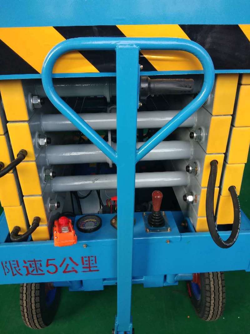 吉安辅助行走式升降平台